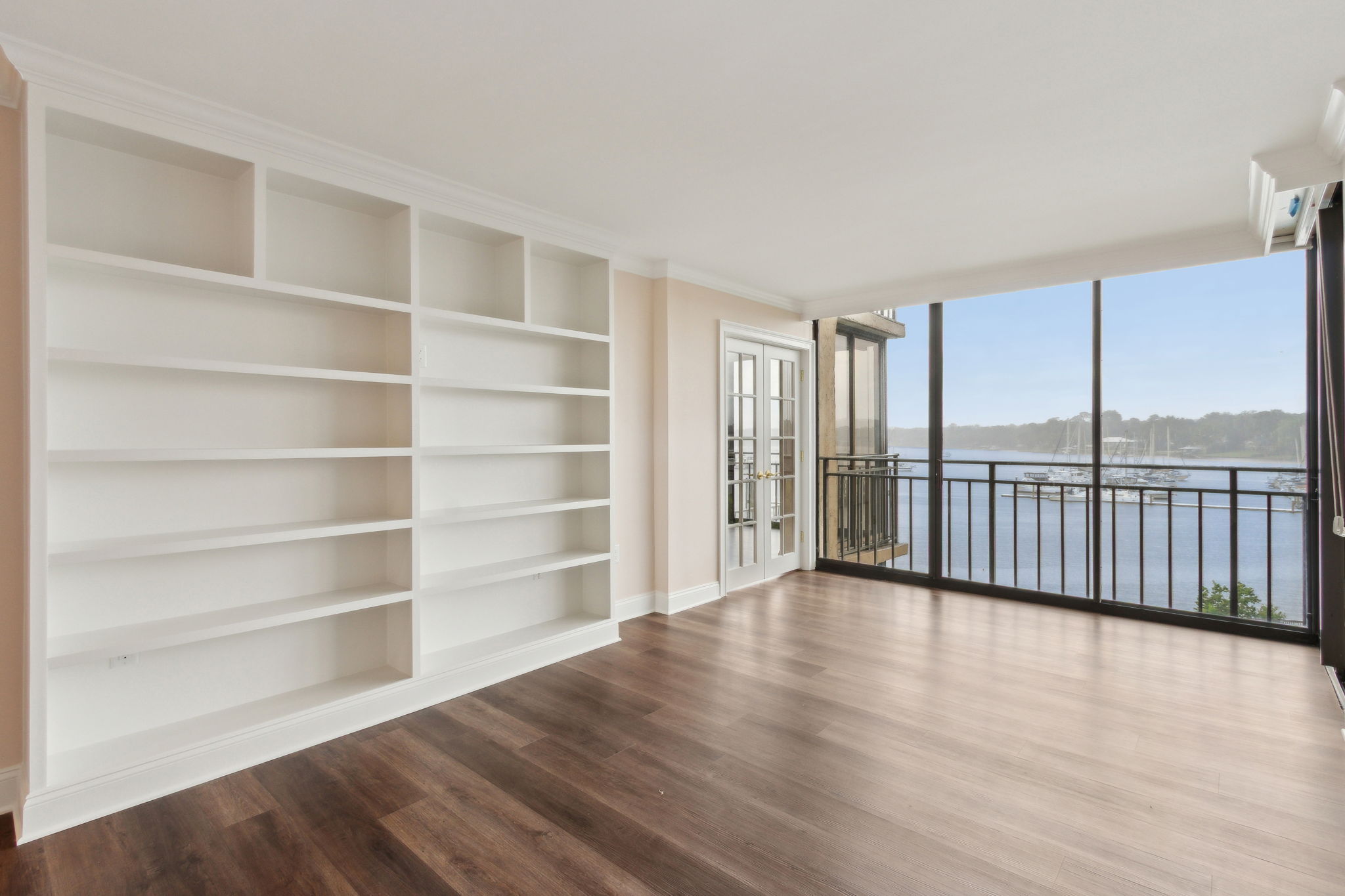Bedroom/Office