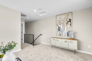 Secondary Living Space/Flex Space on UL2