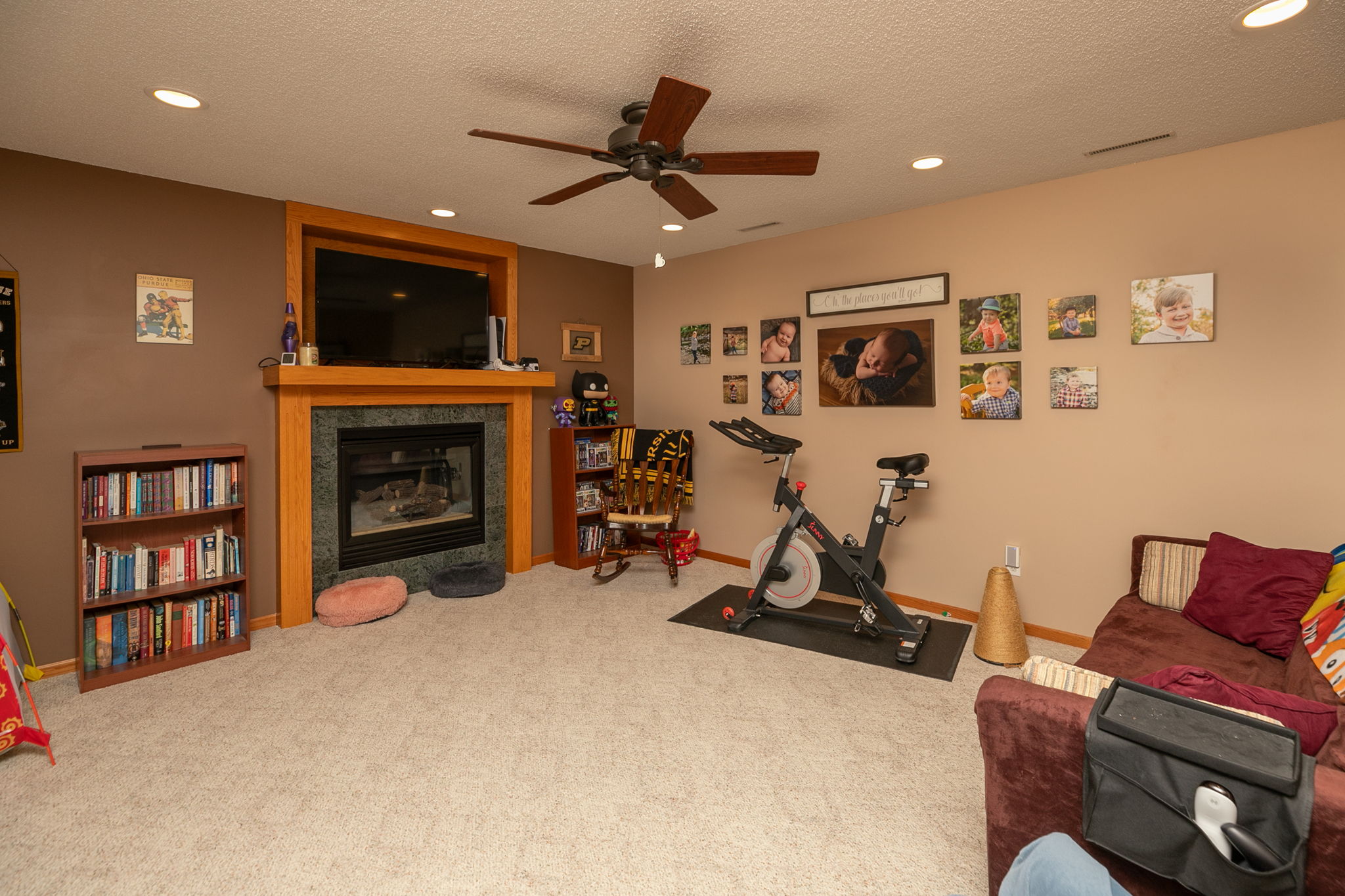 23-Family Room