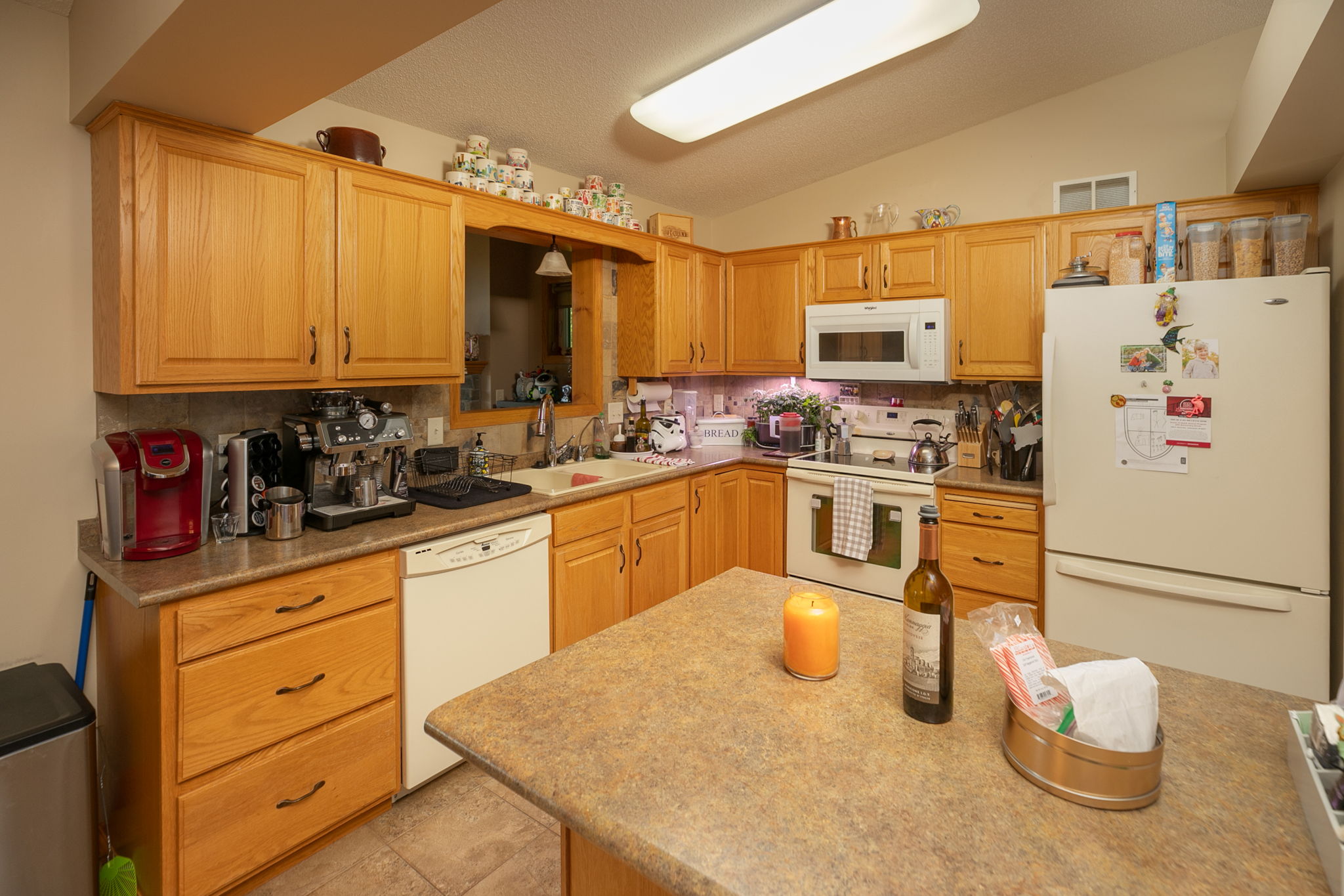 16-Kitchen