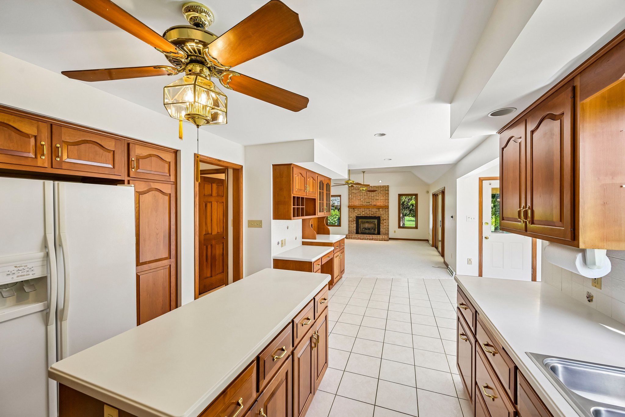 Newton Cir-S2506-022.jpg