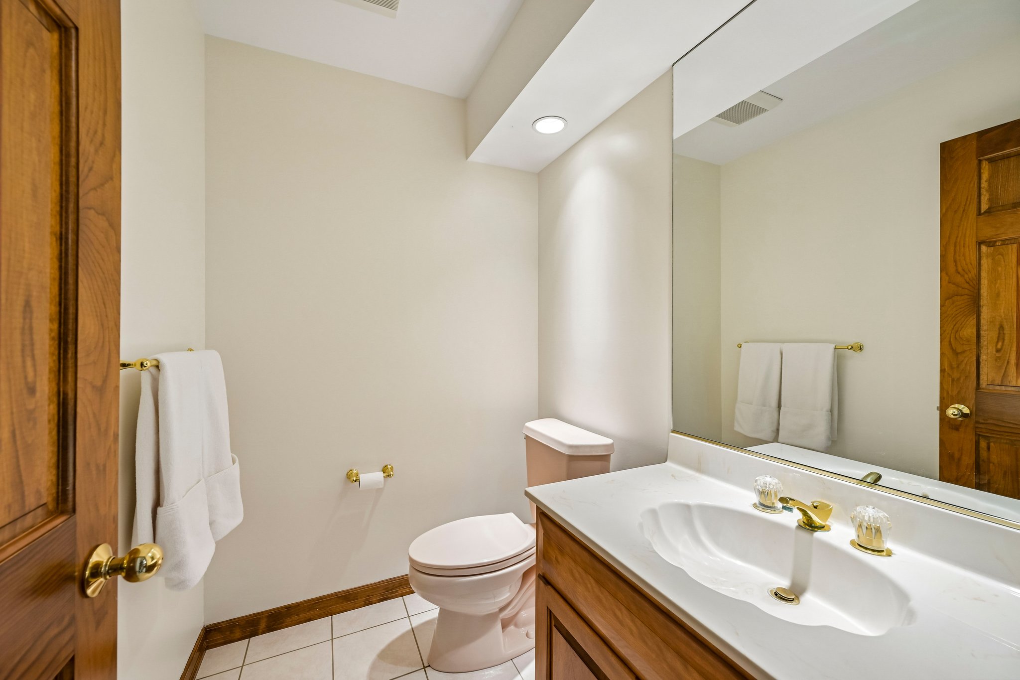 Newton Cir-S2506-033.jpg