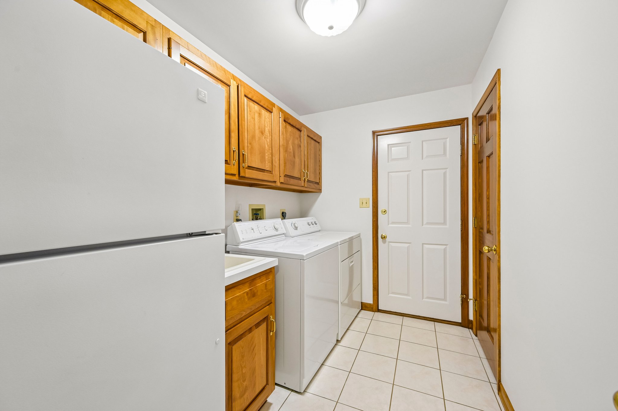 Newton Cir-S2506-035.jpg