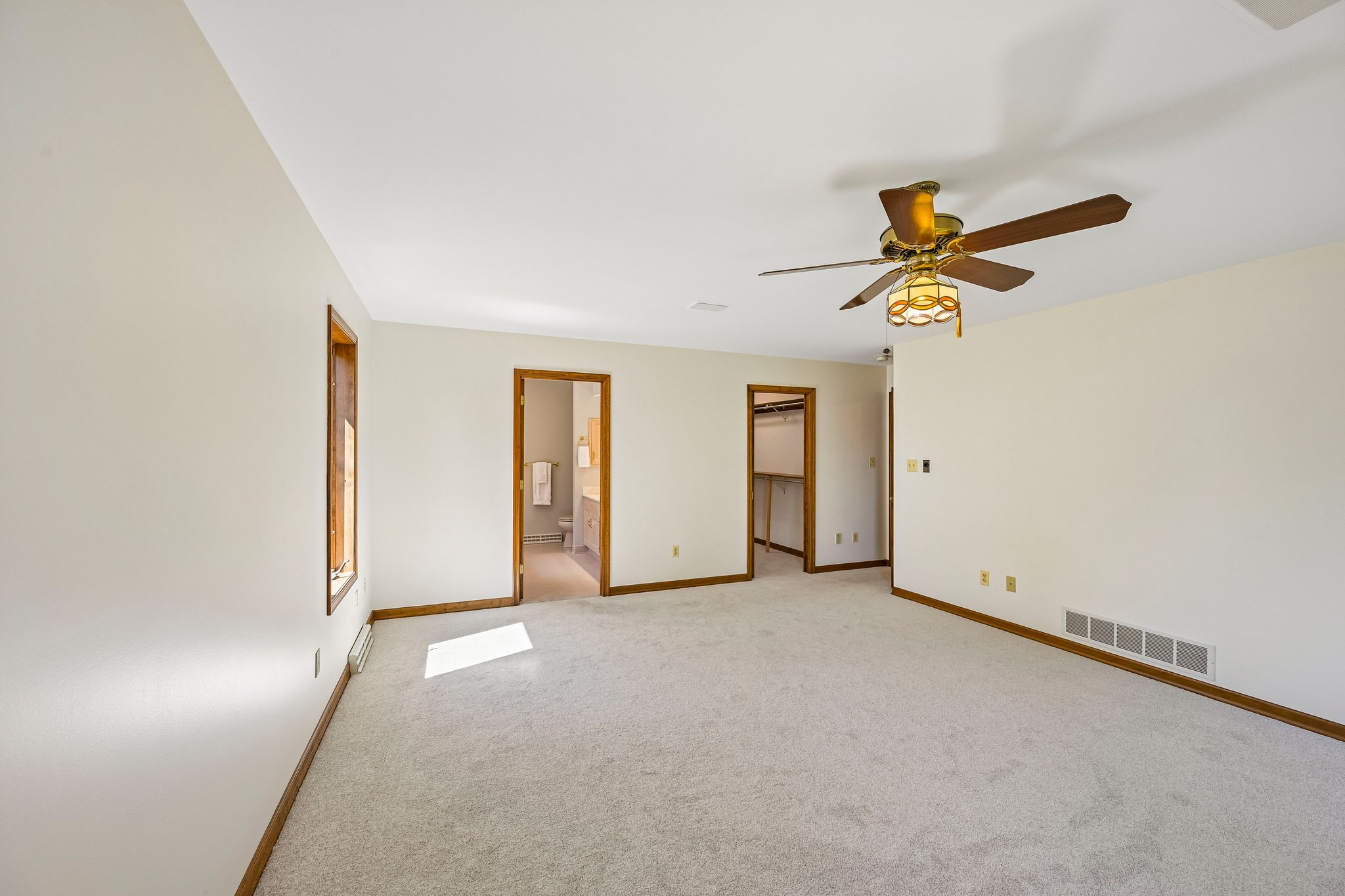Newton Cir-S2506-038.jpg