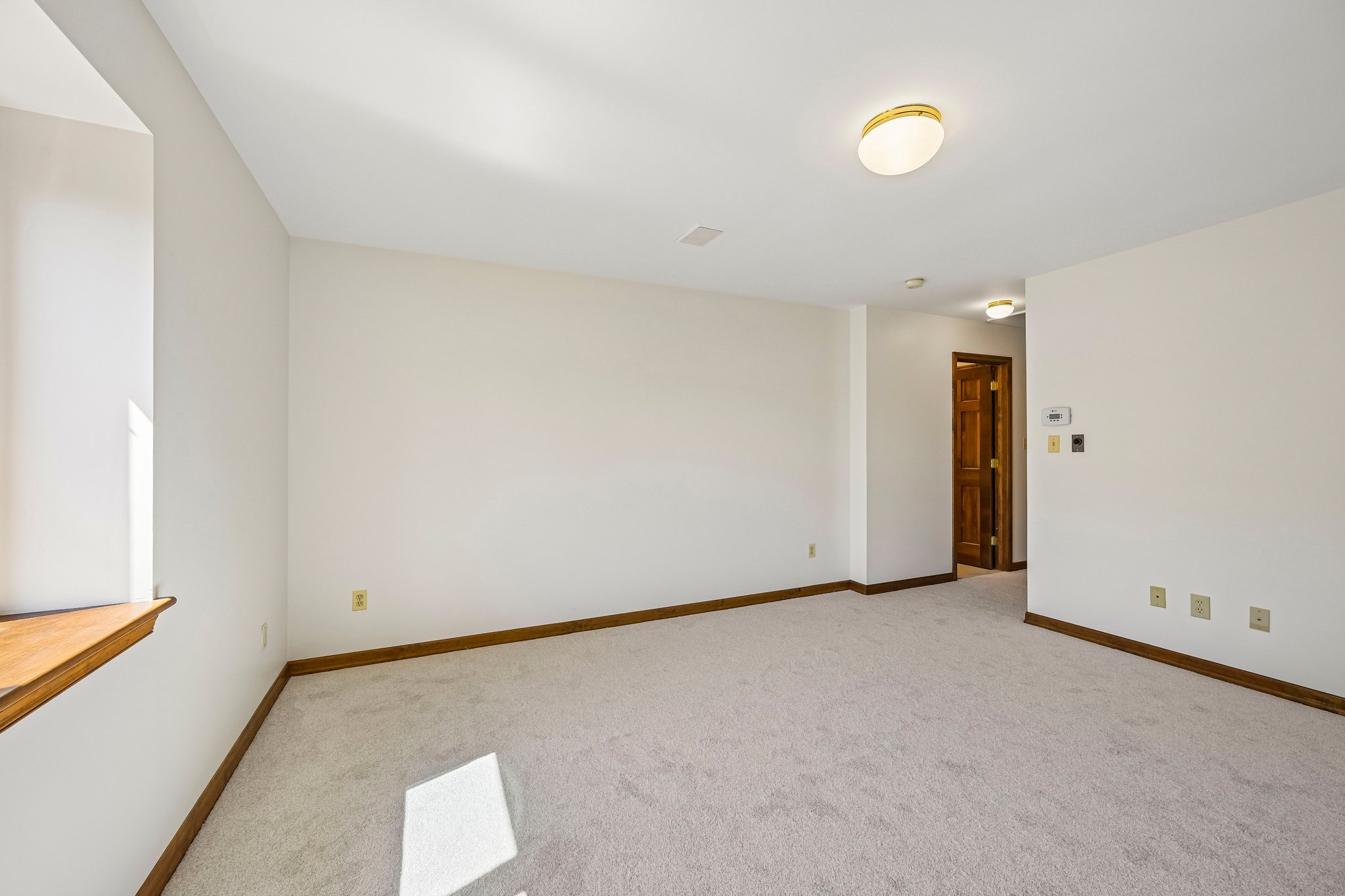 Newton Cir-S2506-053.jpg