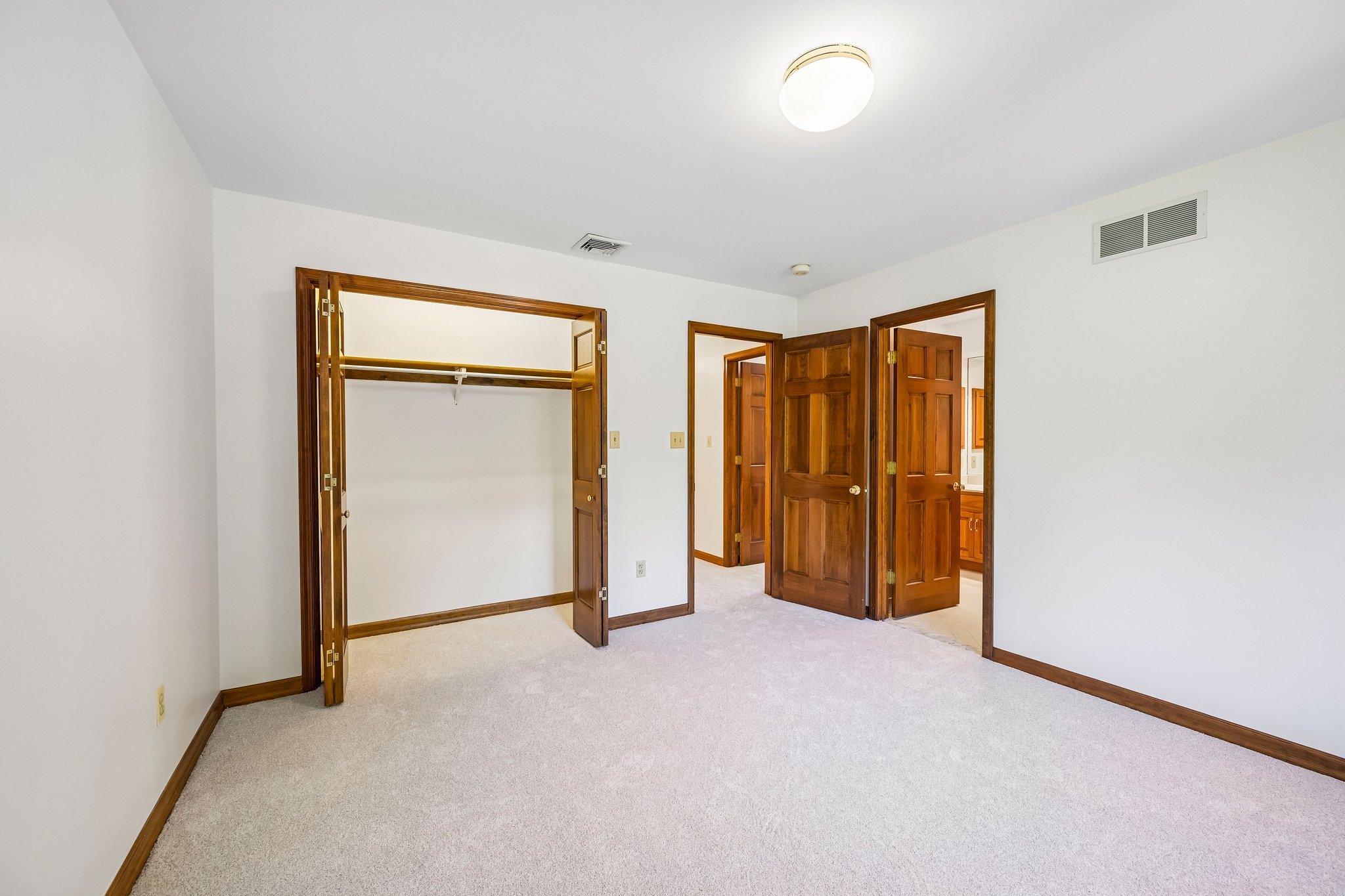 Newton Cir-S2506-061.jpg