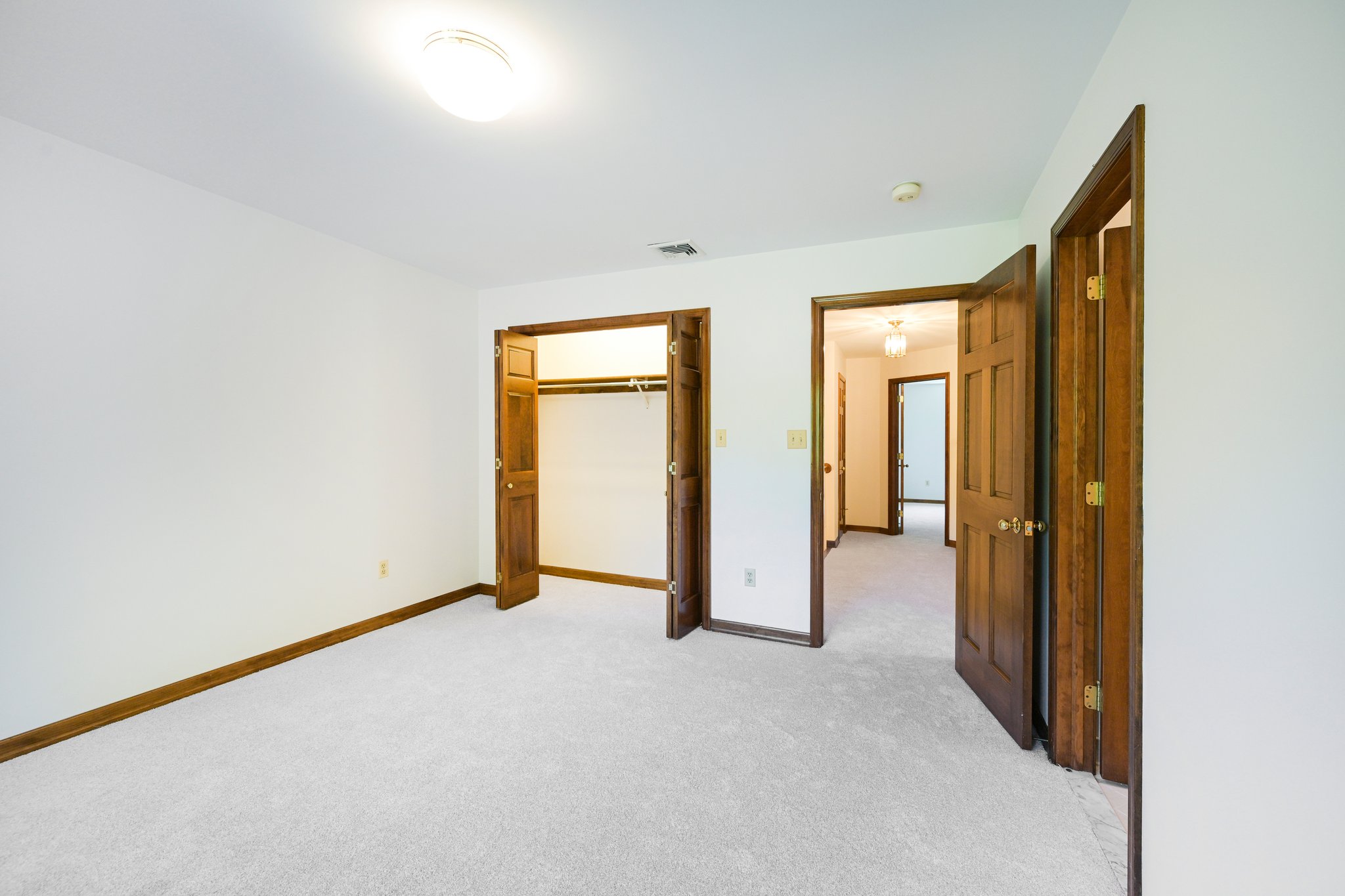 Newton Cir-S2506-062.jpg