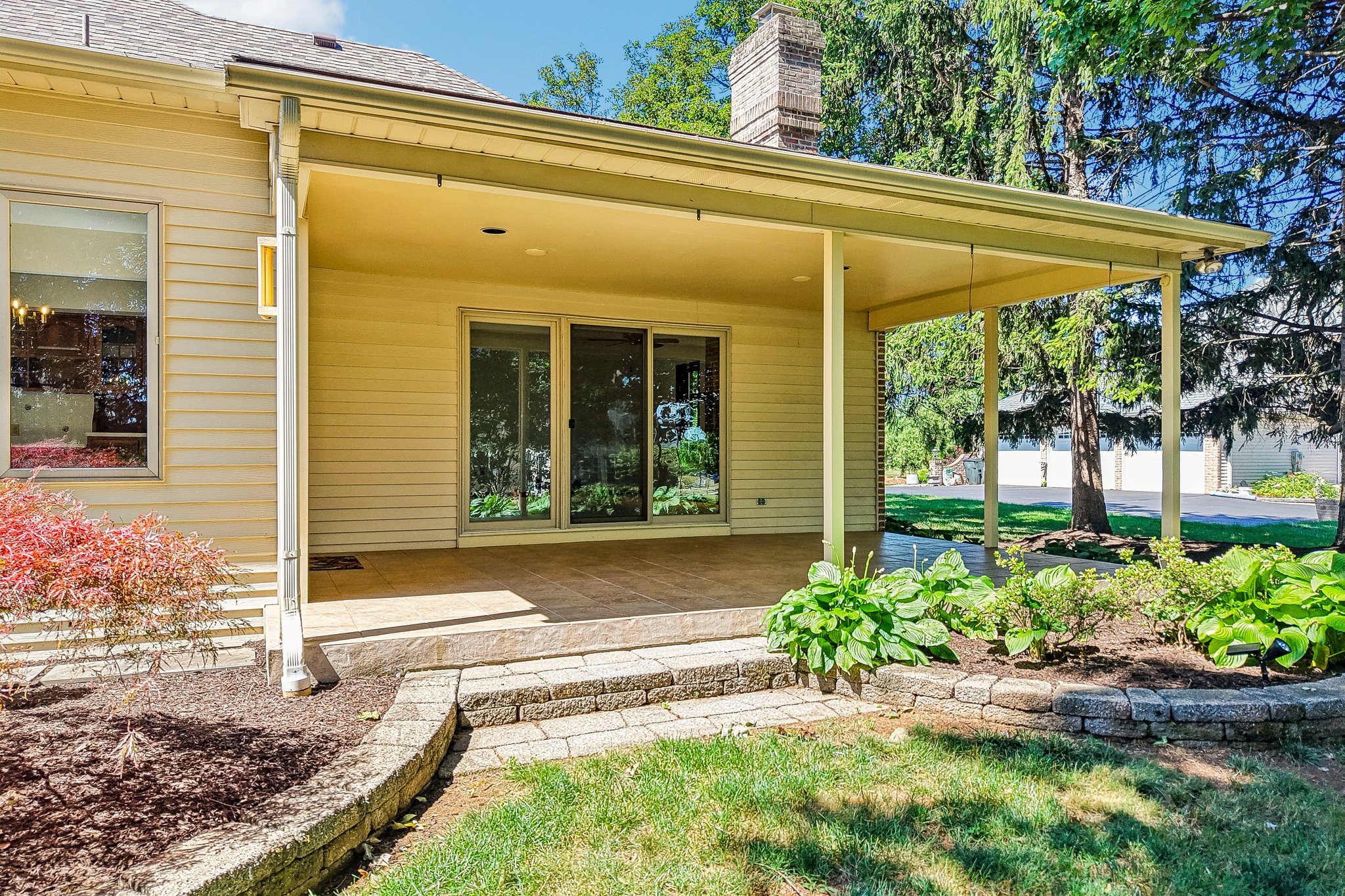 Newton Cir-S2506-076.jpg