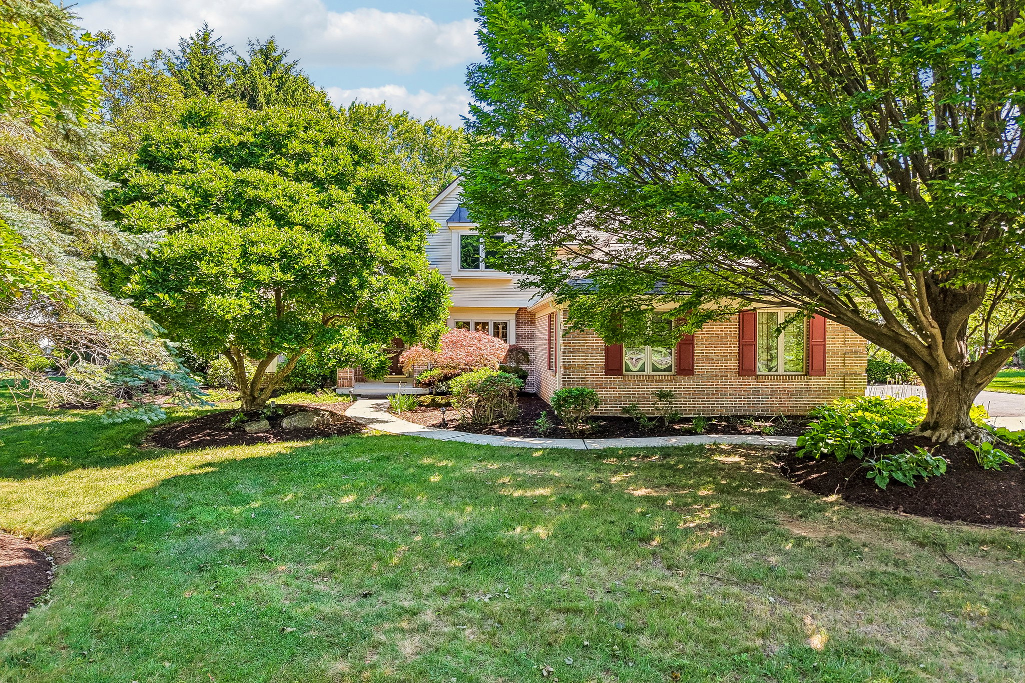 Newton Cir-S2506-088.jpg