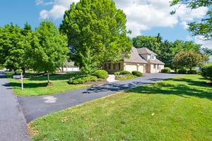 Newton Cir-S2506-004.jpg