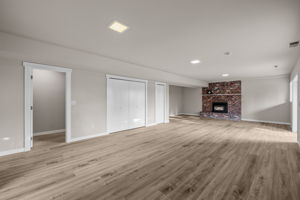 Bonus Room - tv game room