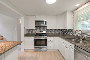  Photo 23