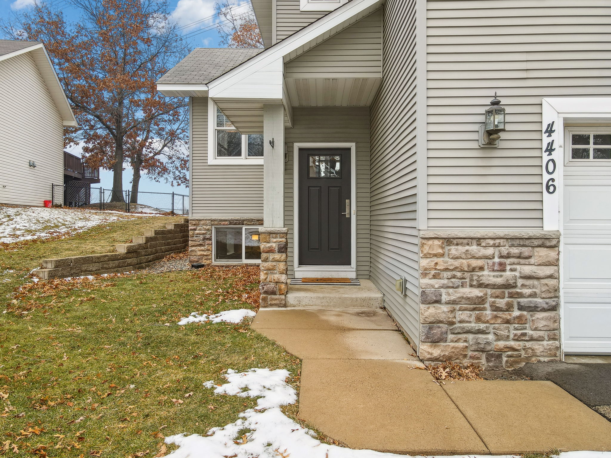 4406 Woodgate Cove, Eagan, MN 55122 Nordy Photography