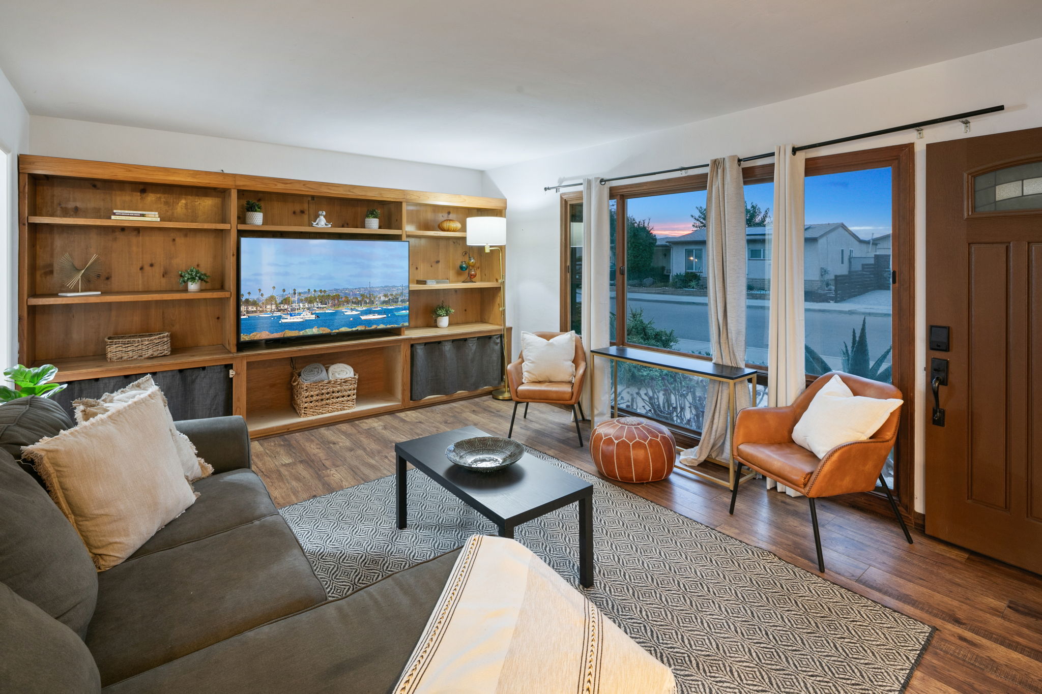 4407 Dakota Dr-73