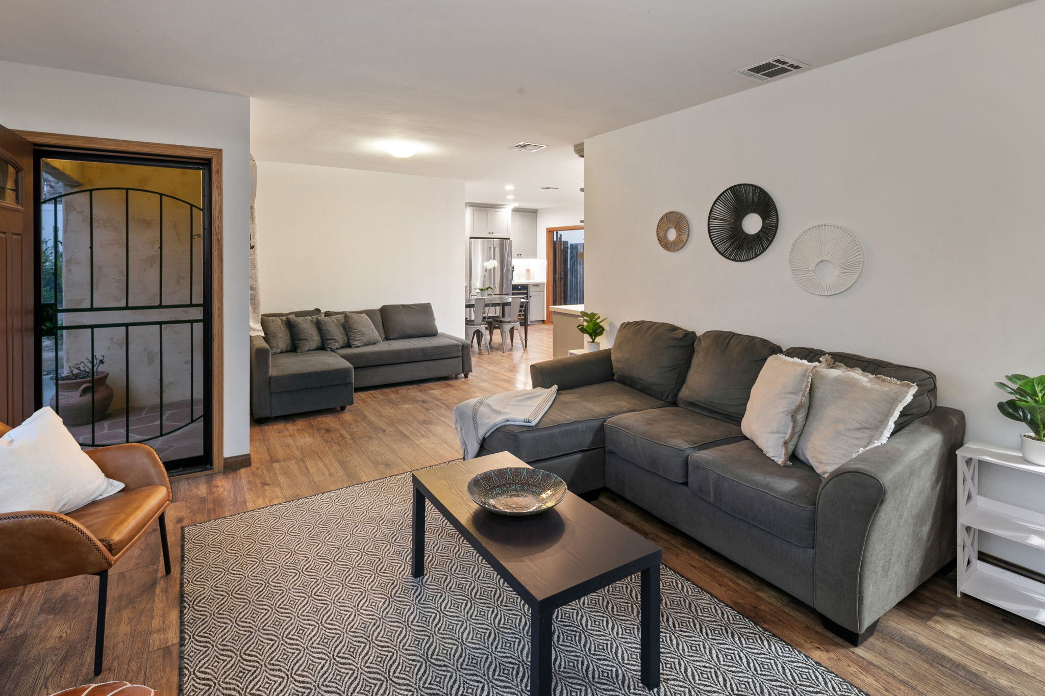 4407 Dakota Dr-71