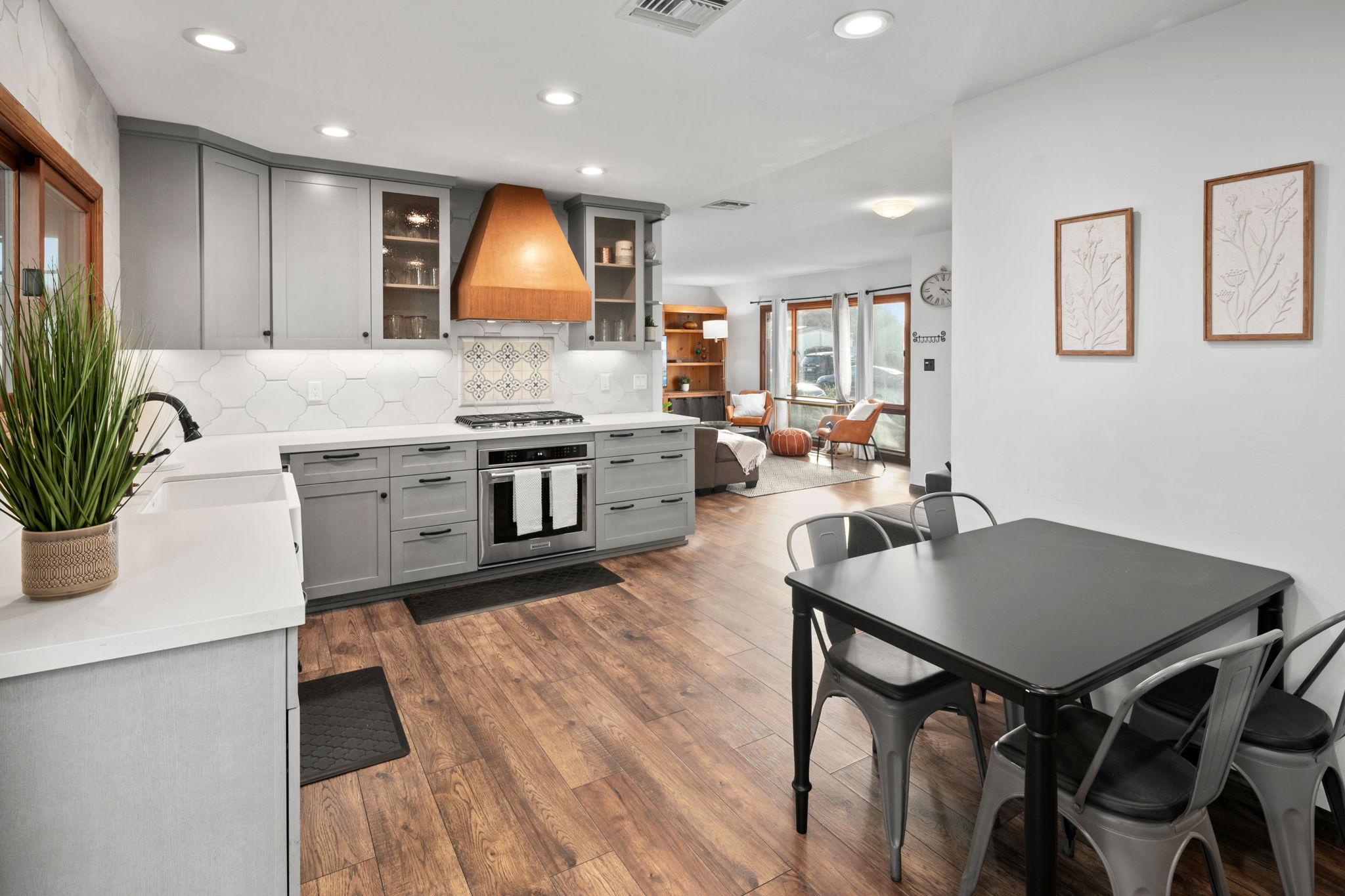 4407 Dakota Dr-43
