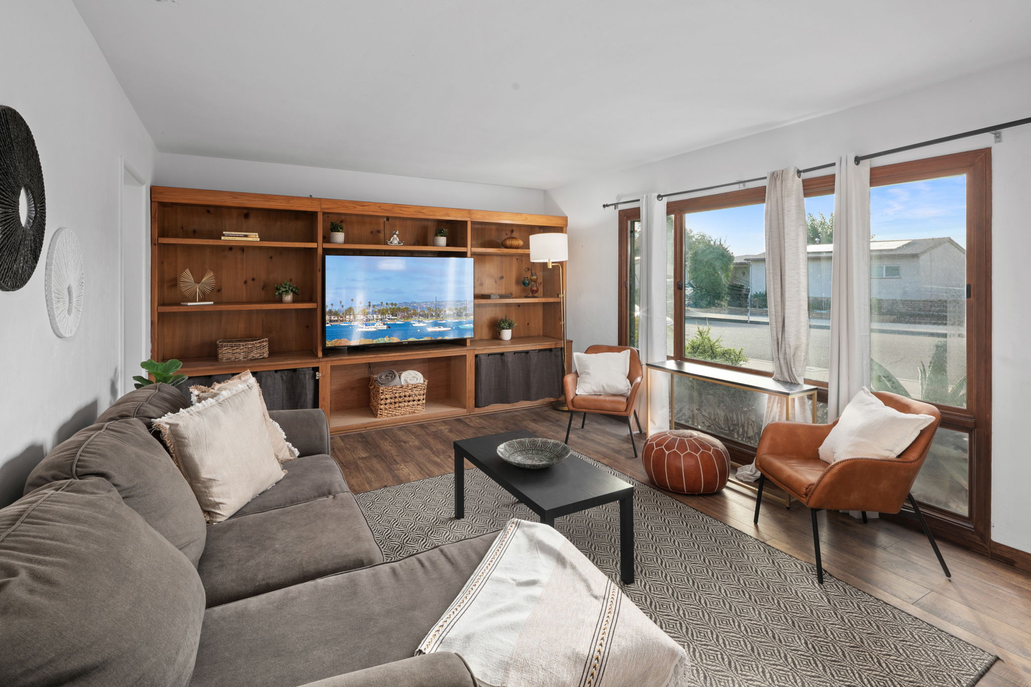 4407 Dakota Dr-38