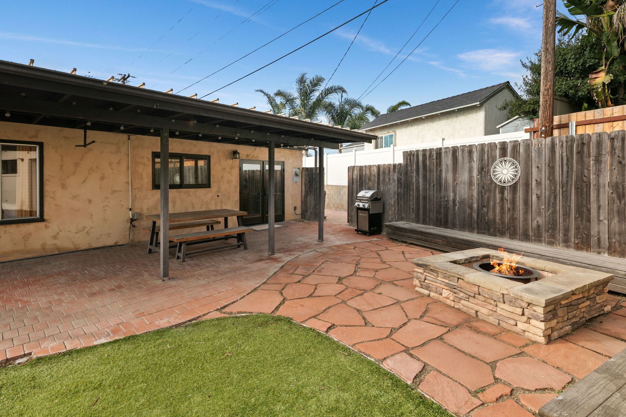 4407 Dakota Dr-15