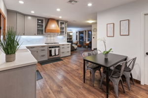 4407 Dakota Dr-80
