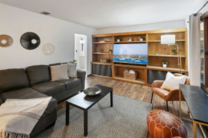 4407 Dakota Dr-75