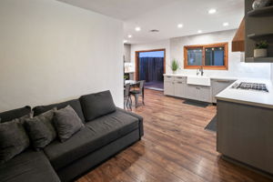 4407 Dakota Dr-76