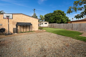 4407 Dakota Dr-19