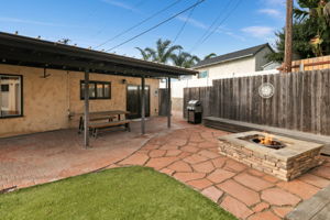 4407 Dakota Dr-15