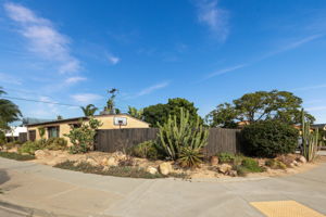 4407 Dakota Dr-2