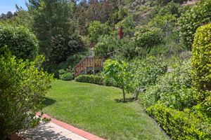 4407 Dulcinea Ct, Woodland Hills, CA 91364, USA Photo 51