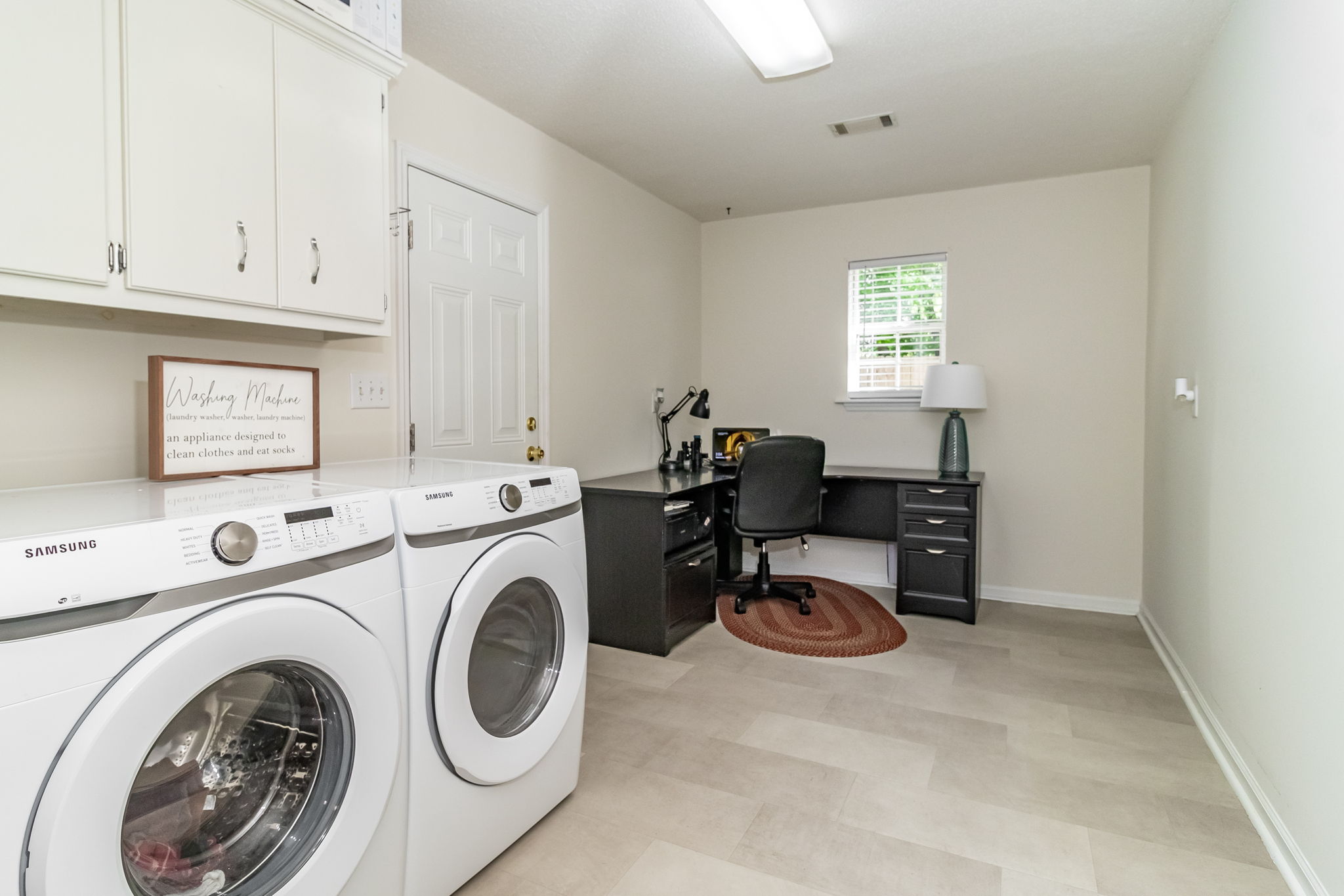 Large Laundry/Office Space