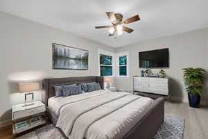 DSC_4062 virtually staged.jpeg