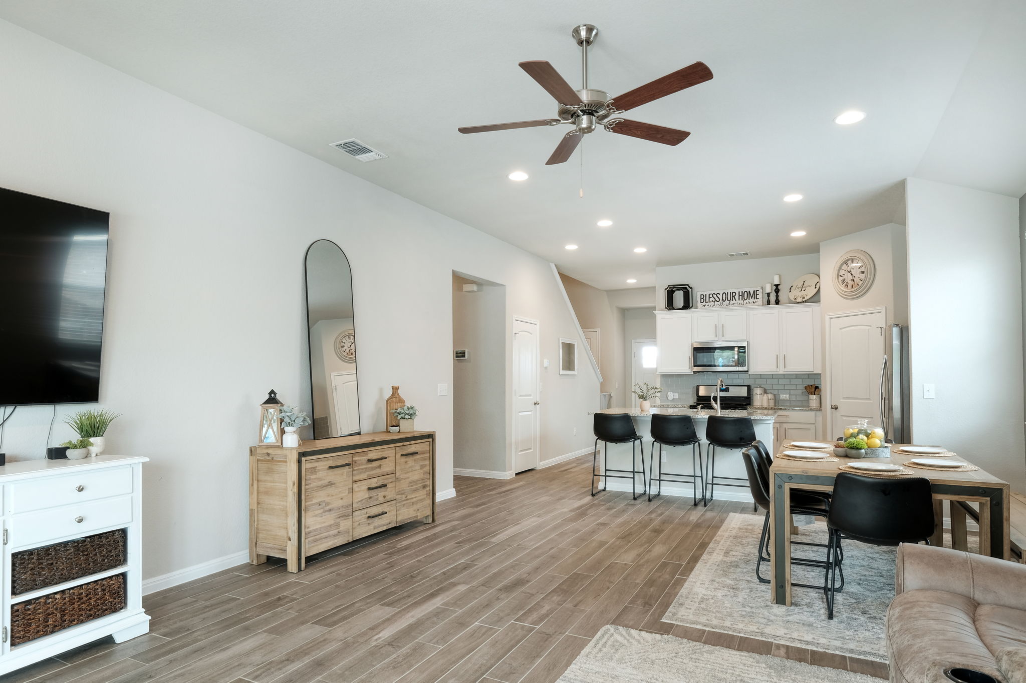 Living/Eating Area/Kitchen