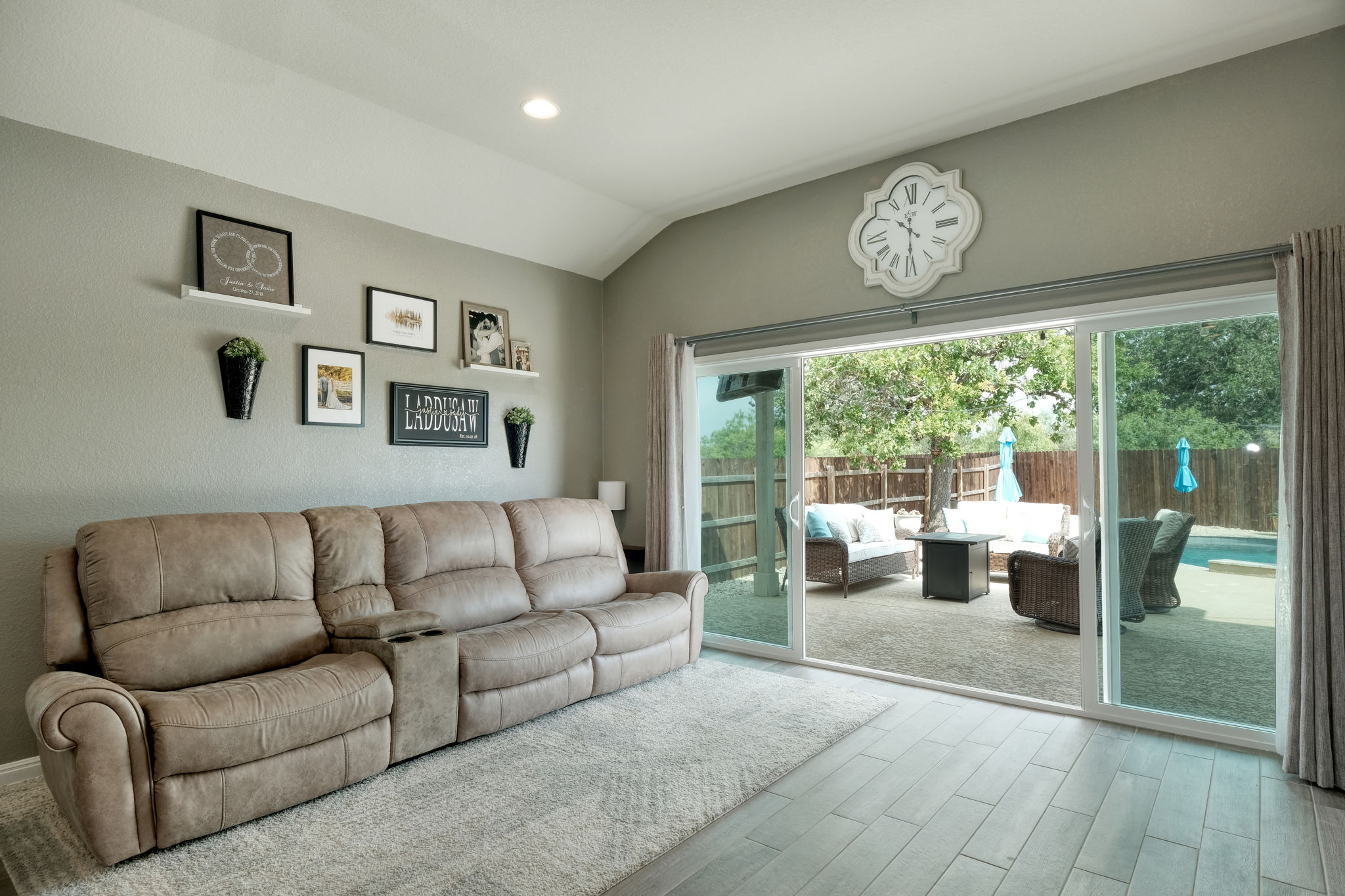 Living Room/Back Patio