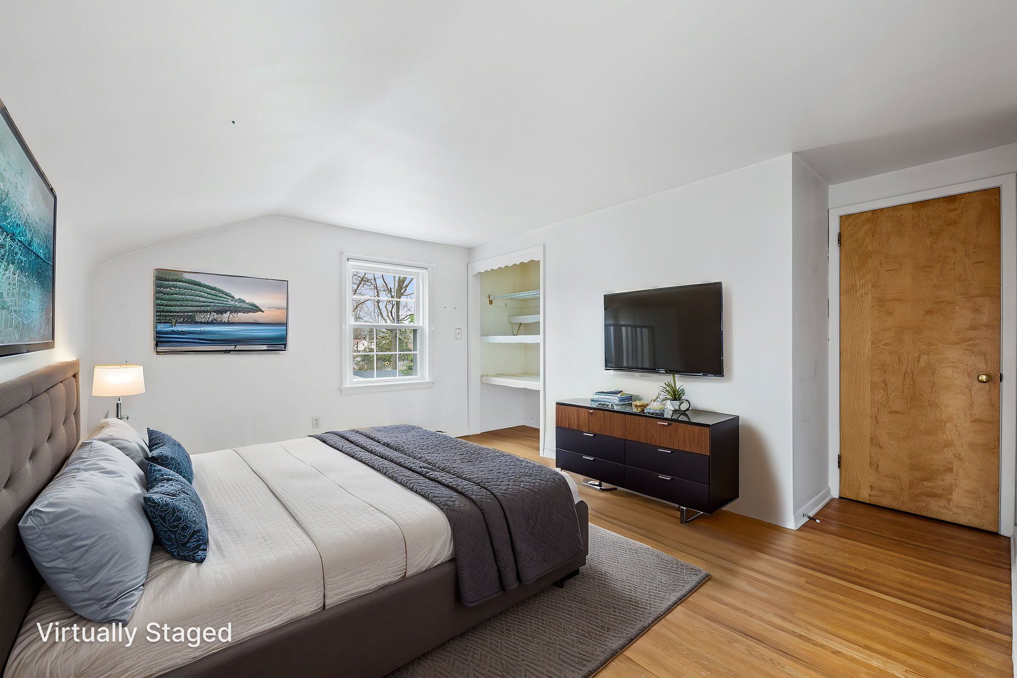 441-harper-17 virtually staged.jpg