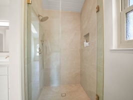  Photo 33