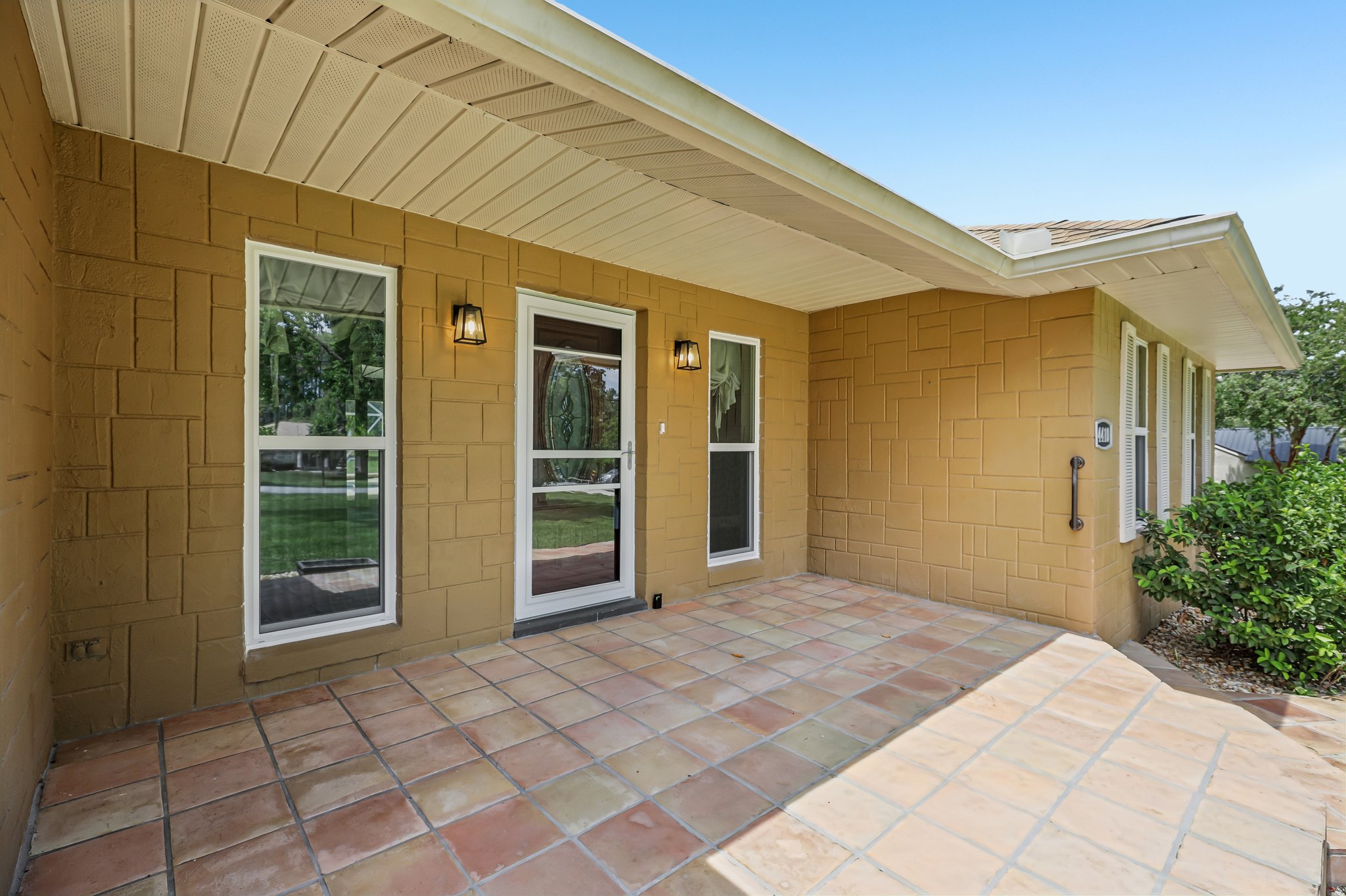 NW 76th Ct-S1908-009.jpg