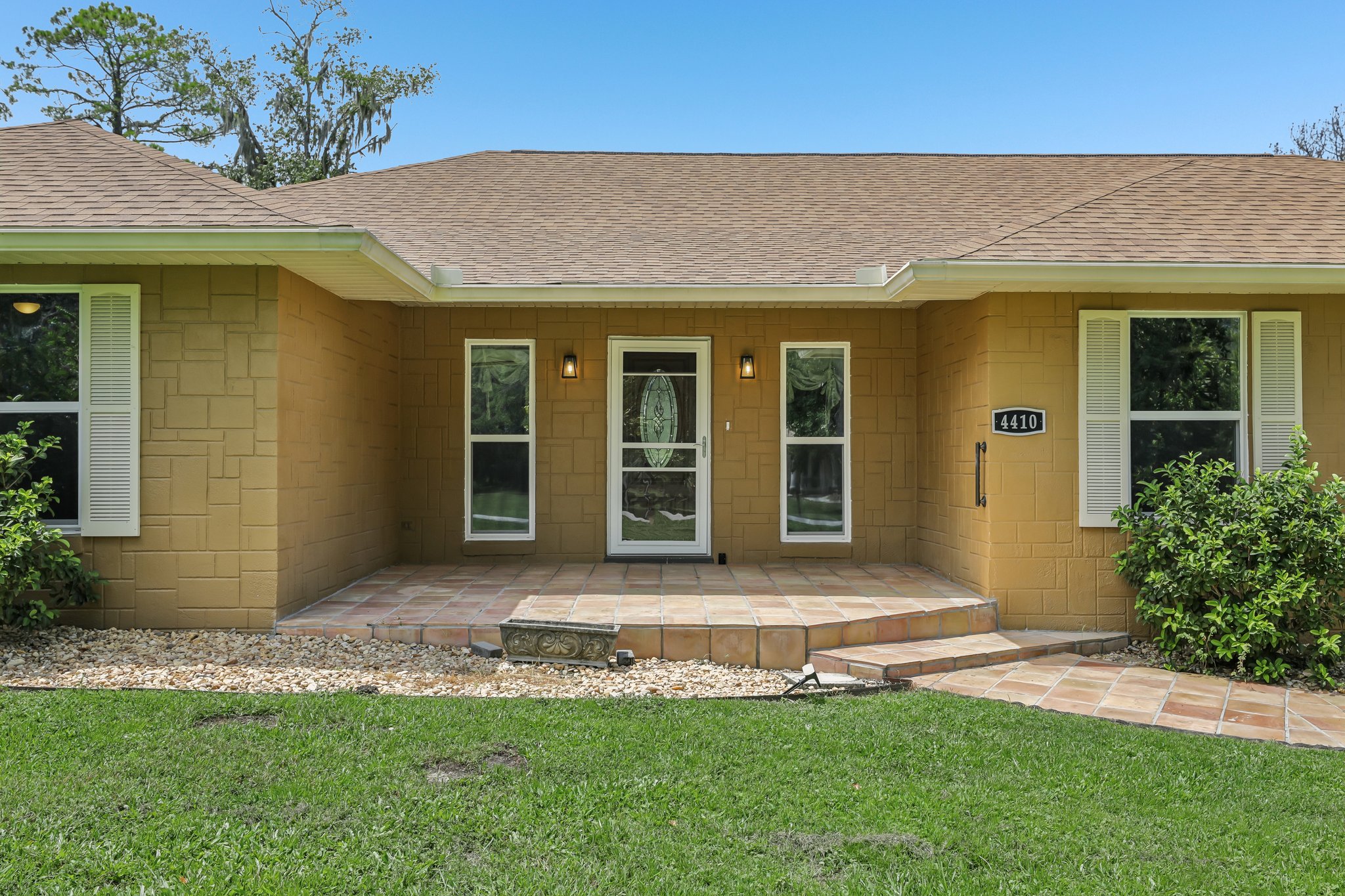 NW 76th Ct-S1908-010.jpg