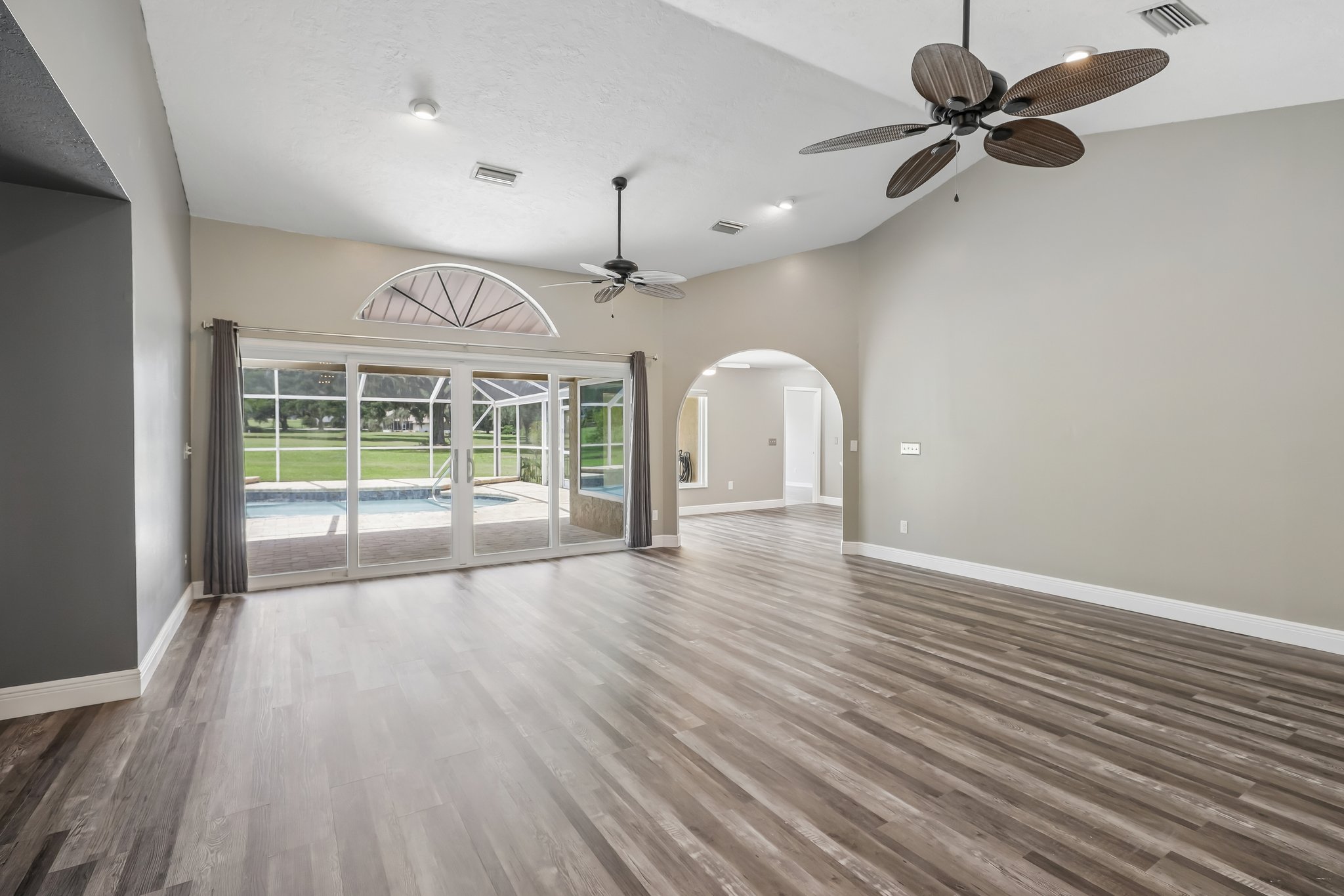 NW 76th Ct-S1908-017.jpg