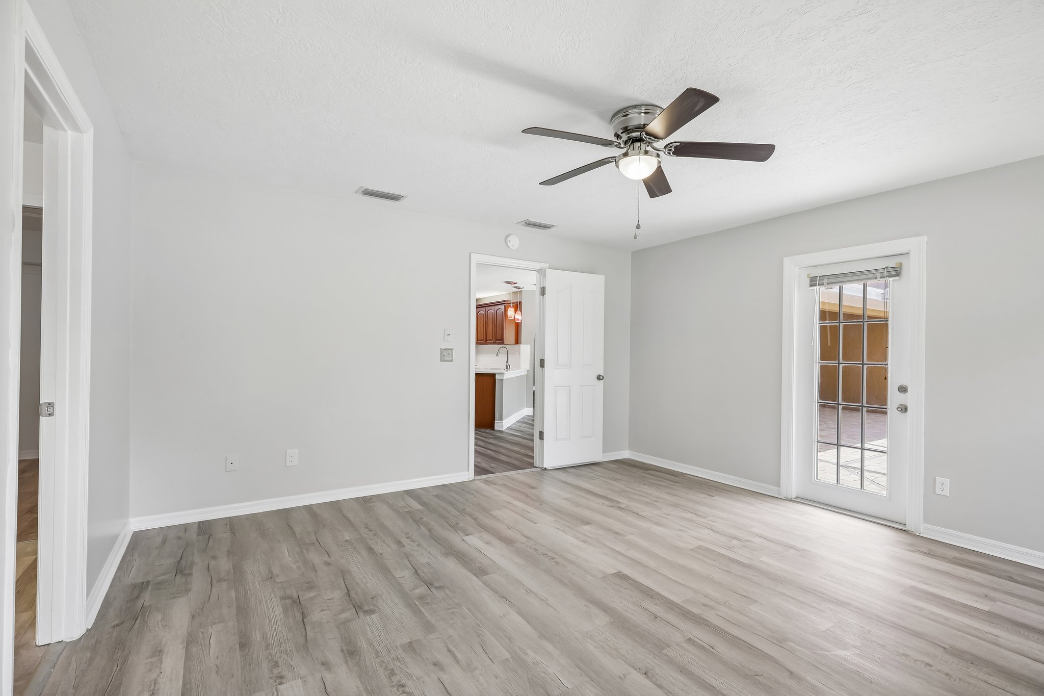 NW 76th Ct-S1908-032.jpg