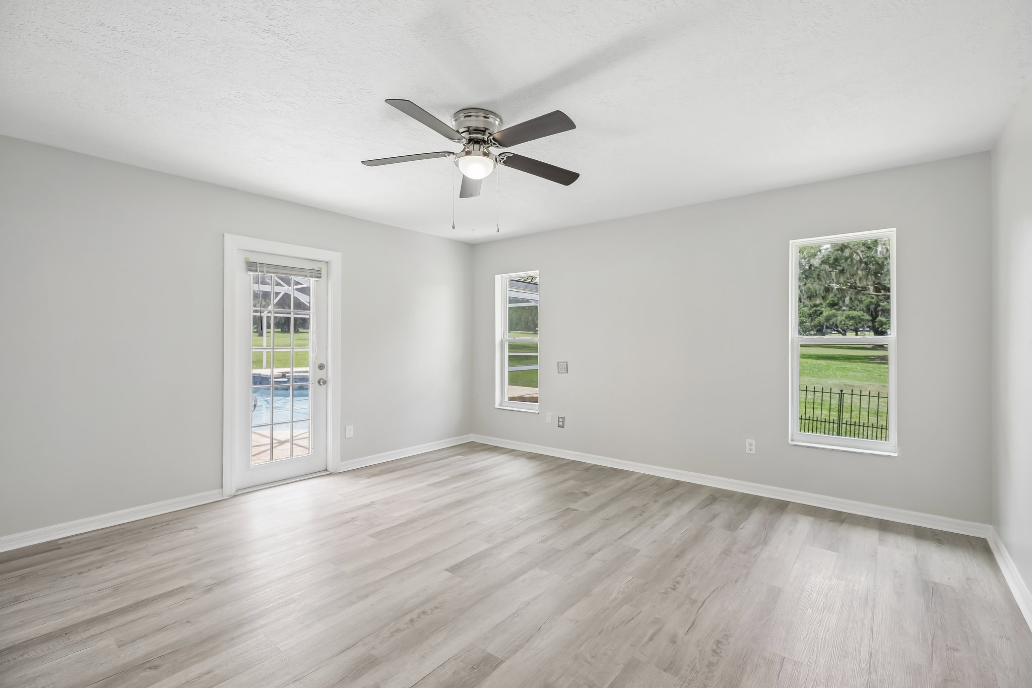 NW 76th Ct-S1908-033.jpg