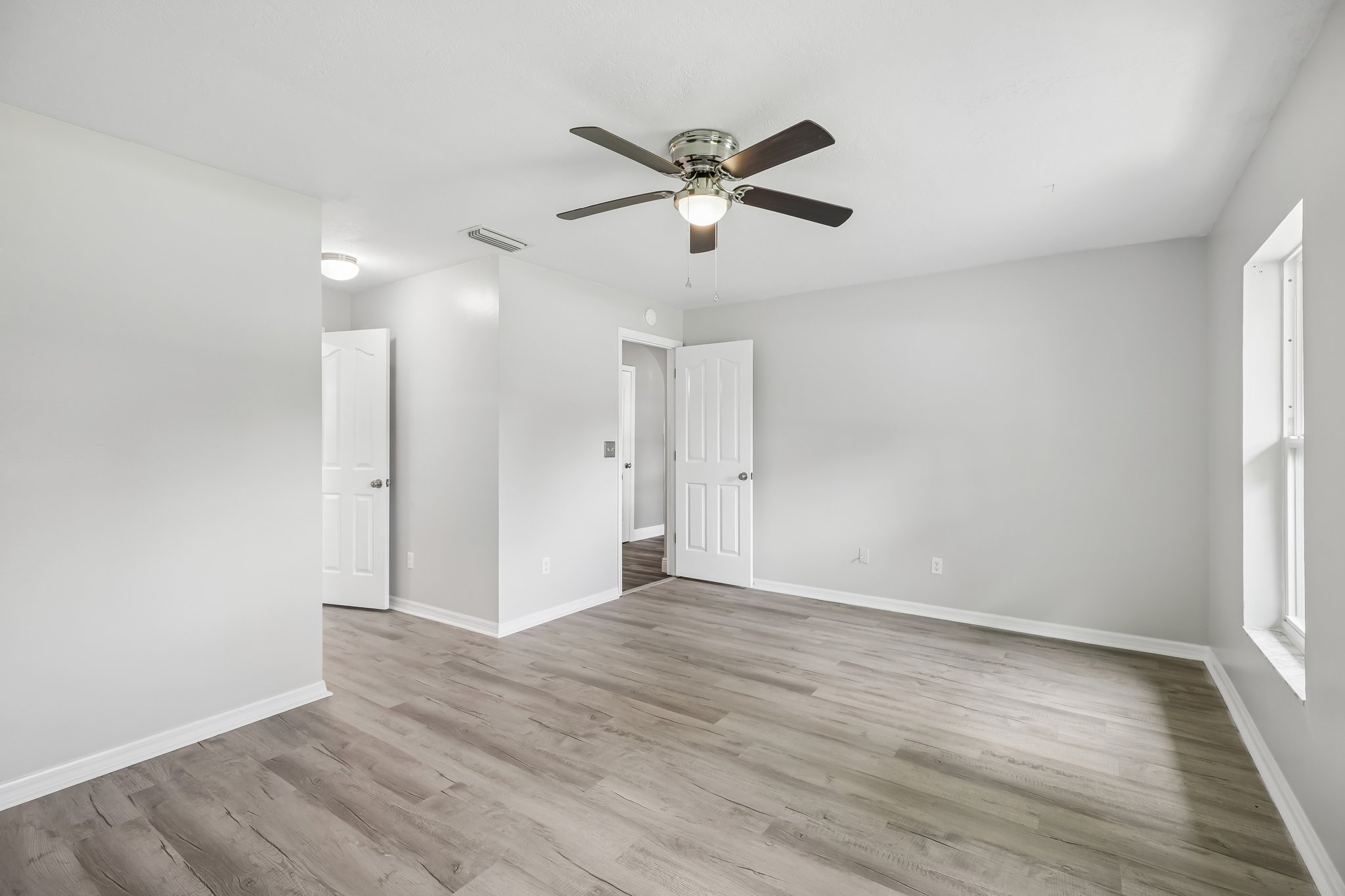 NW 76th Ct-S1908-041.jpg