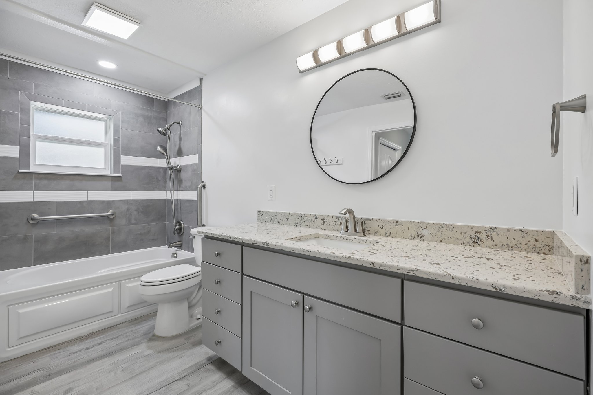 NW 76th Ct-S1908-043.jpg