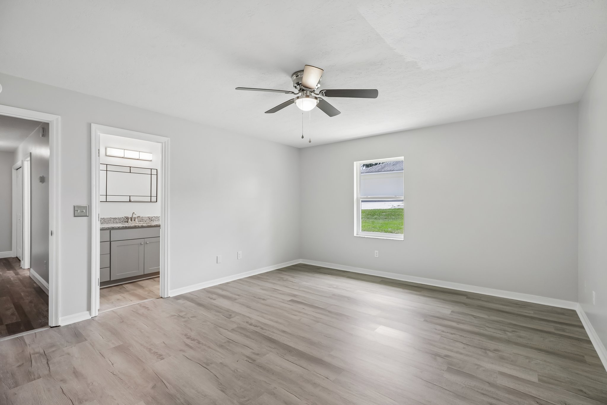 NW 76th Ct-S1908-046.jpg