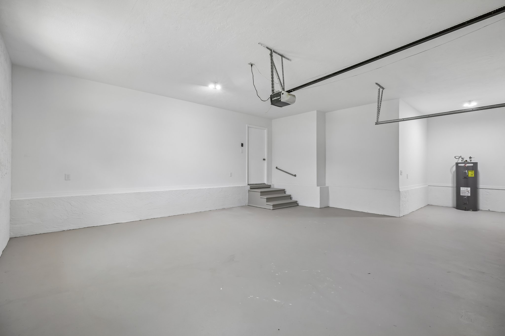 NW 76th Ct-S1908-052.jpg