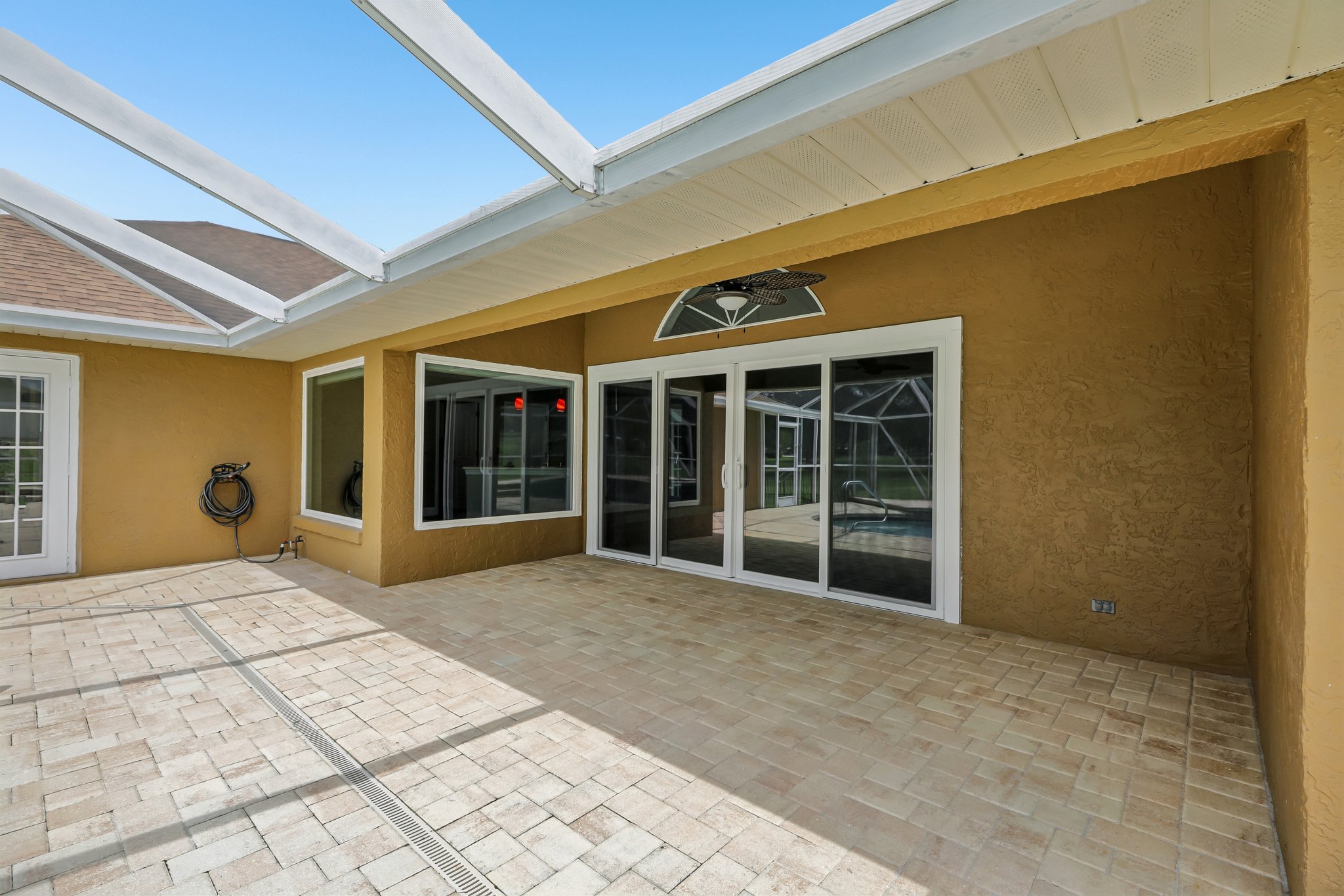 NW 76th Ct-S1908-061.jpg