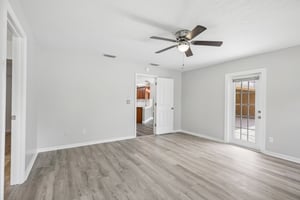 NW 76th Ct-S1908-032.jpg