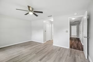 NW 76th Ct-S1908-040.jpg
