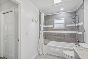 NW 76th Ct-S1908-044.jpg