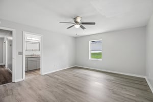 NW 76th Ct-S1908-046.jpg