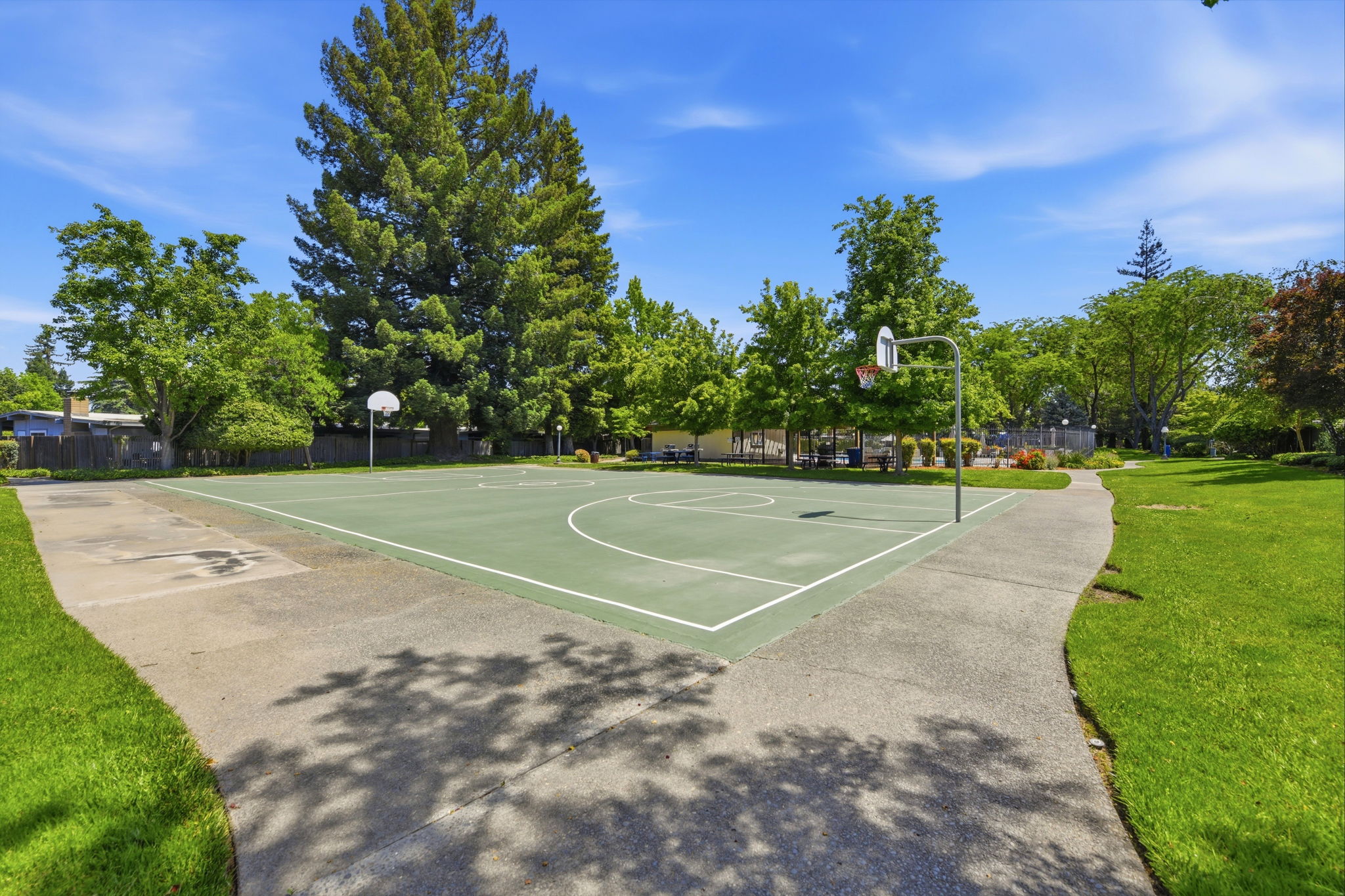 050_F8_4411 Park Green Ct